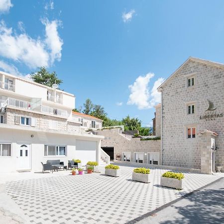 Seafront Apartment Kotor Exterior foto